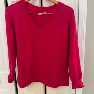 GAP Women's V-Neck Sweater - Vibrant Pink